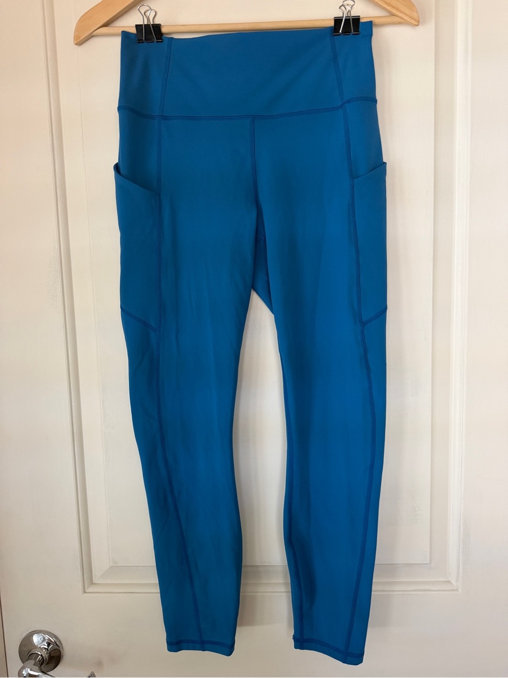 Fabletics PowerLuxe 7/8 Leggings with Pocket Size Medium